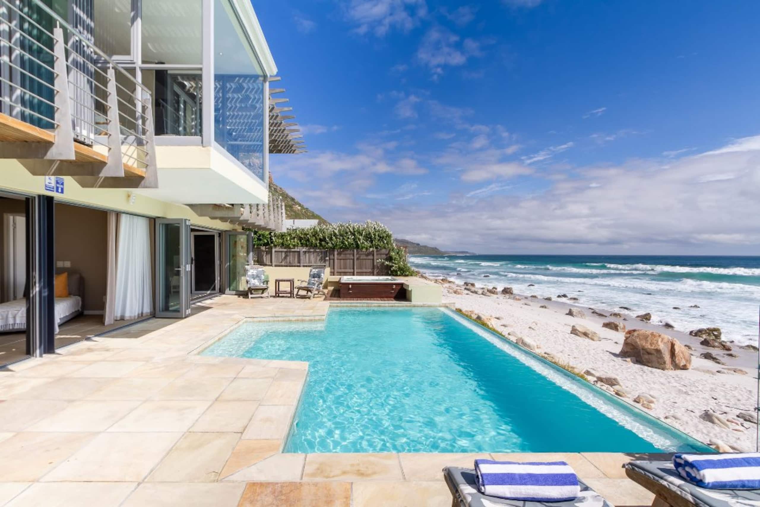 Villa Misty Cliffs — The pool at the Atlantic edge
